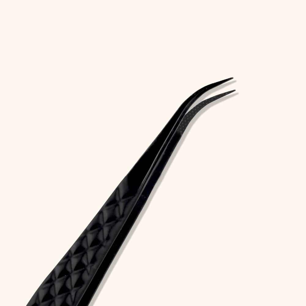 SLB-05 Curved Fiber Tip Tweezers（Black） - SENSELASHES